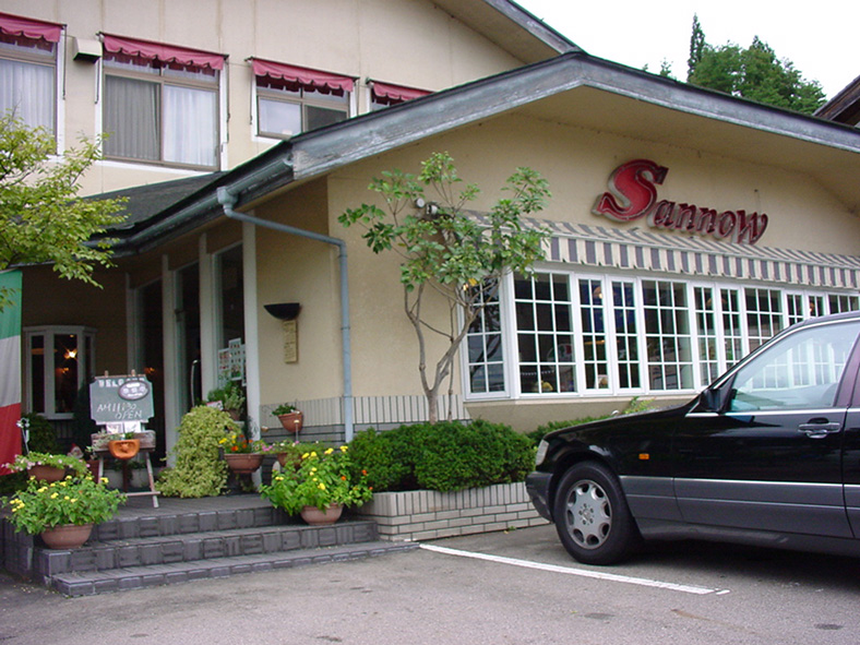 左漫画クリックでイタリア音楽